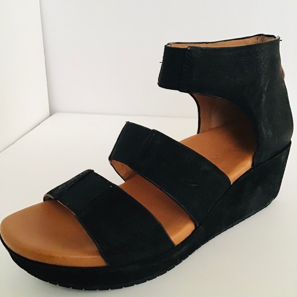 Kenneth Cole Shoes - PRICE DROP $25 ♥️ GENTLE SOULS By Kenneth Cole